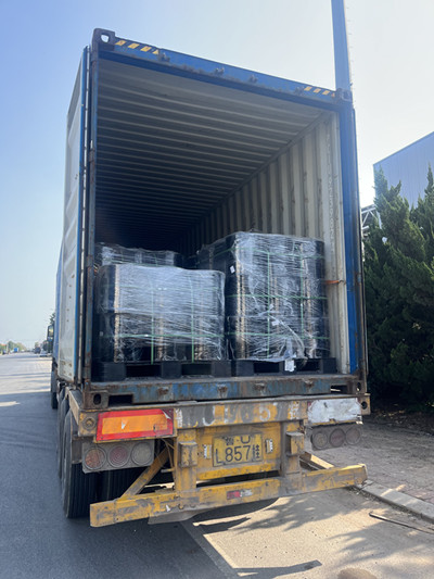 โหลดลงตู้คอนเทนเนอร์และส่งไปยังอินเดีย