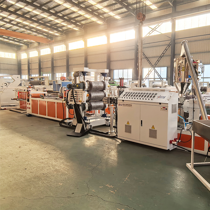 เครื่องรีดแผ่น PS กำลังโหลด