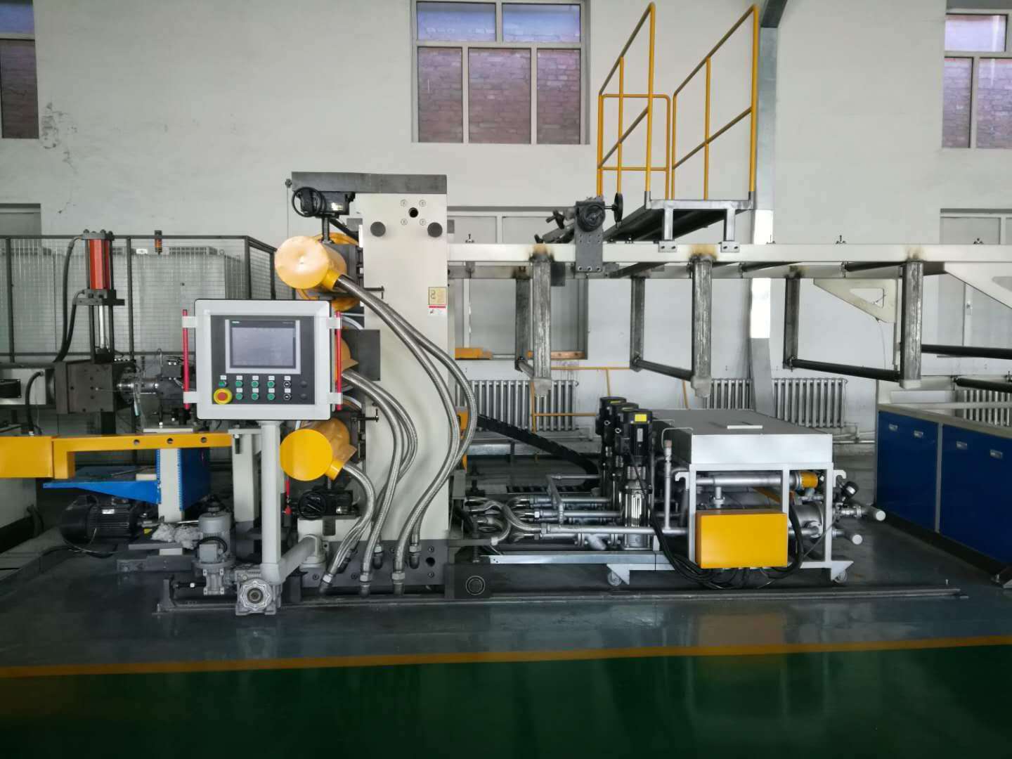ร้านค้าโรงงานอุปกรณ์การอัดรีด geocell HDPE
